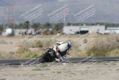 media/Oct-30-2025-Racers Edge (Thu) [[dabbdaf680]]/2-A Group/Session 2 (Turn 5)/